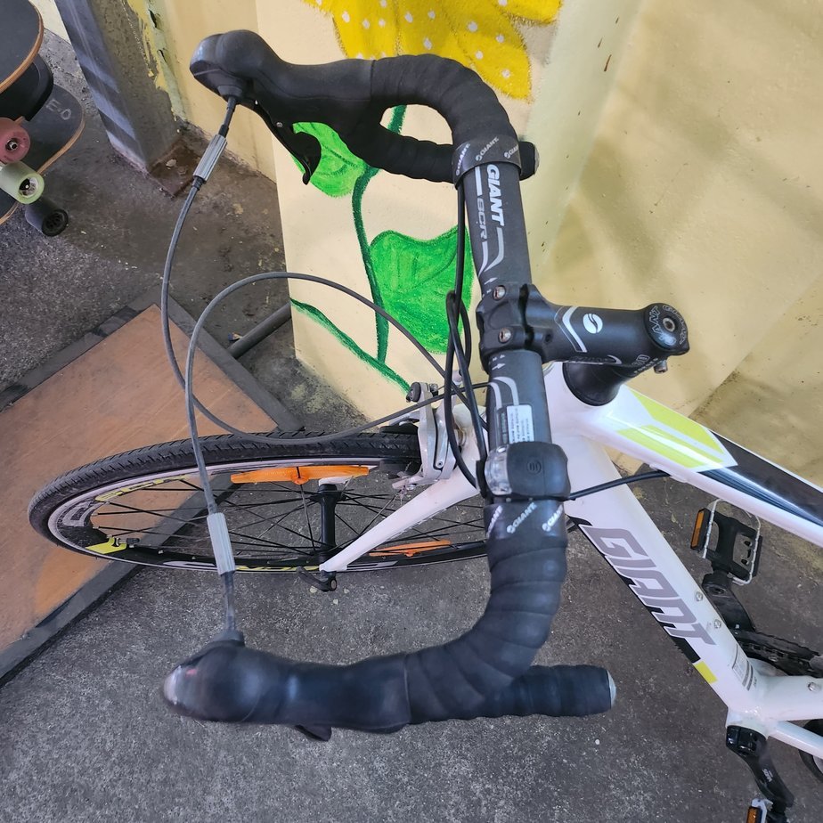 자전거 앞부분 사진